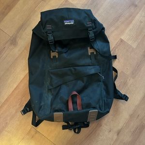 Patagonia hiking backpack 28L